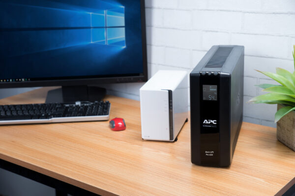 APC Back-UPS PRO BR650MI – USV, 6x C13 Ausgang, USB, 650VA - Image 6