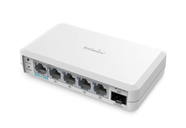 EnGenius Switch full managed Switch Extender 6 Port &bull 5x 1 GbE &bull 4x PoE at &bull 1x SFP &bull EXT1106 &bull EnGenius Cloud - Image 2