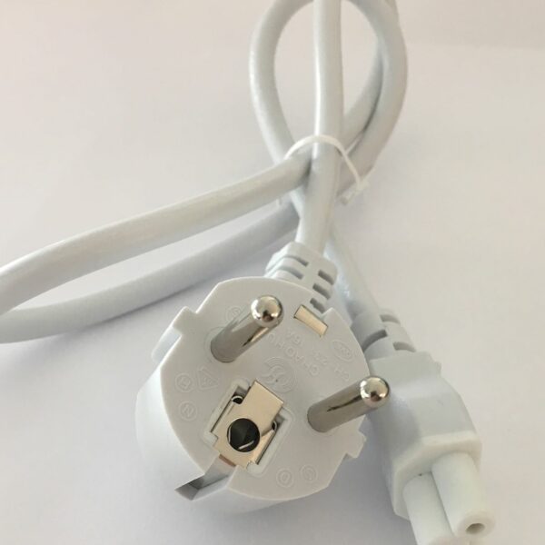 Netzkabel 230V Schutzkontakt CEE7(Stecker)->C5(Buchse), 0,6m, Weiss/White, (Kleeblatt,Mickymaus) +BULK+