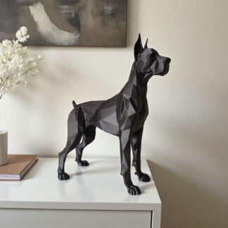 Skulptur #36 – Wächterin Low-Poly Deutsche Dogge, 3D gedruckt (28 x 61 x 72 mm)