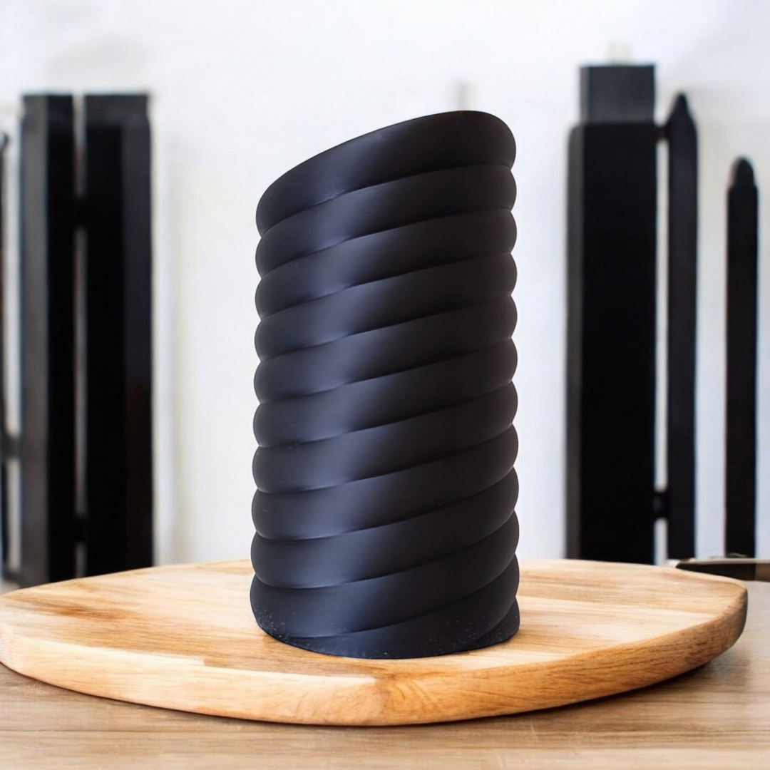 Swirly Vase — 3D gedruckt — 76 x 80 x 143 mm Swirly Vase — 3D gedruckt — 76 x 80 x 143 mm