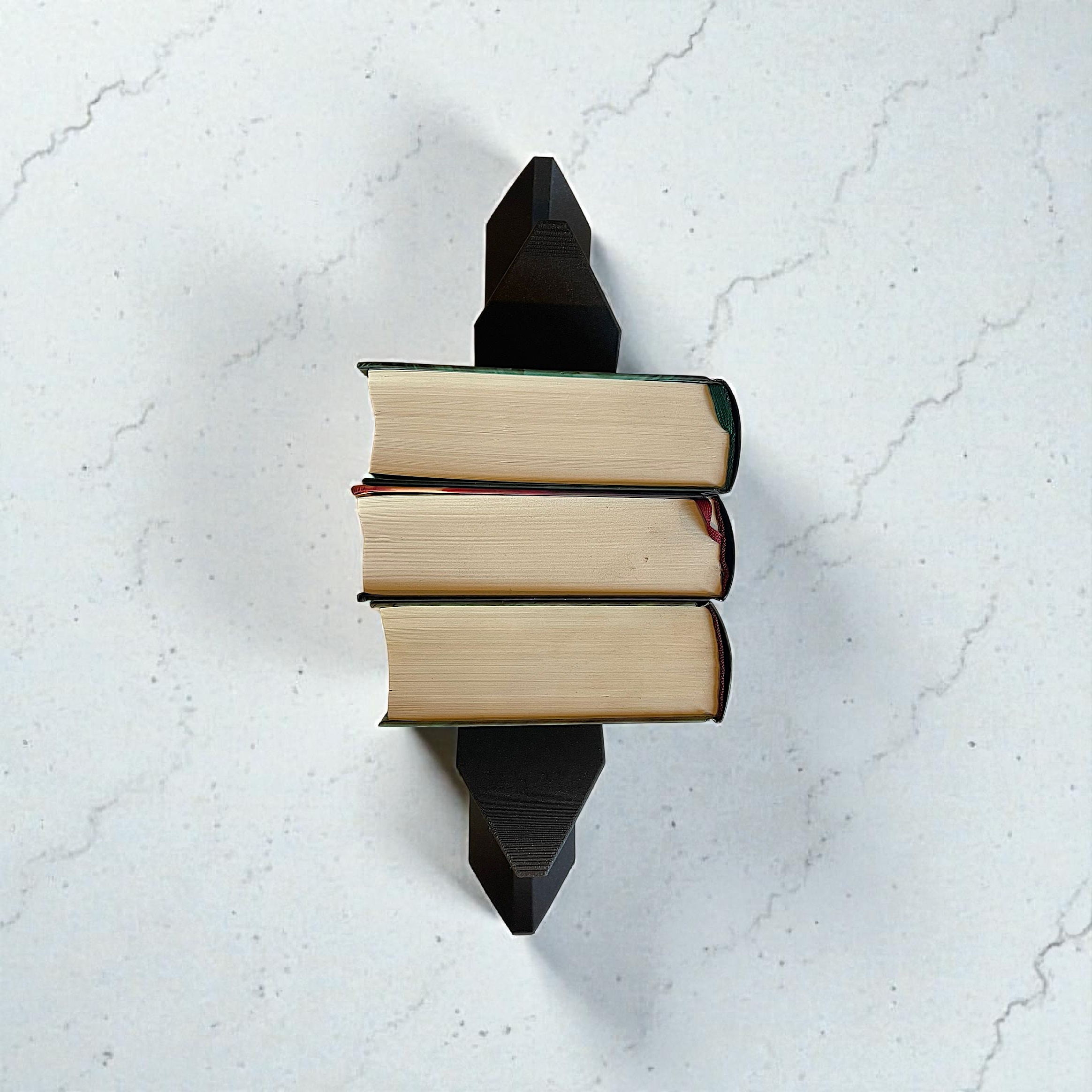 3D gedruckt: Minimalistische Halbmond-Buchstützen (Paar) – 170 x 72 x 176 mm – Bild 2