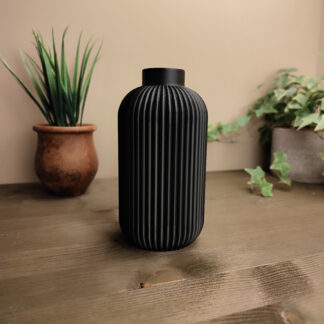 Minimalistische gerippte Vase – 3D gedruckt, 183 × 95 × 95 mm